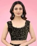 Women Leaf Print Saree with Contrast Border - Image 4