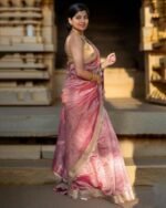 Women Banarasi Silk Saree with Contrast Border - Image 2